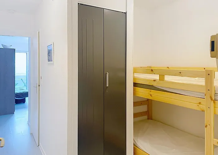 Rénové Avec Balcon à 100m De La Et Piscine - 4 Personnes - - Fr-1-331-204 Apartamento